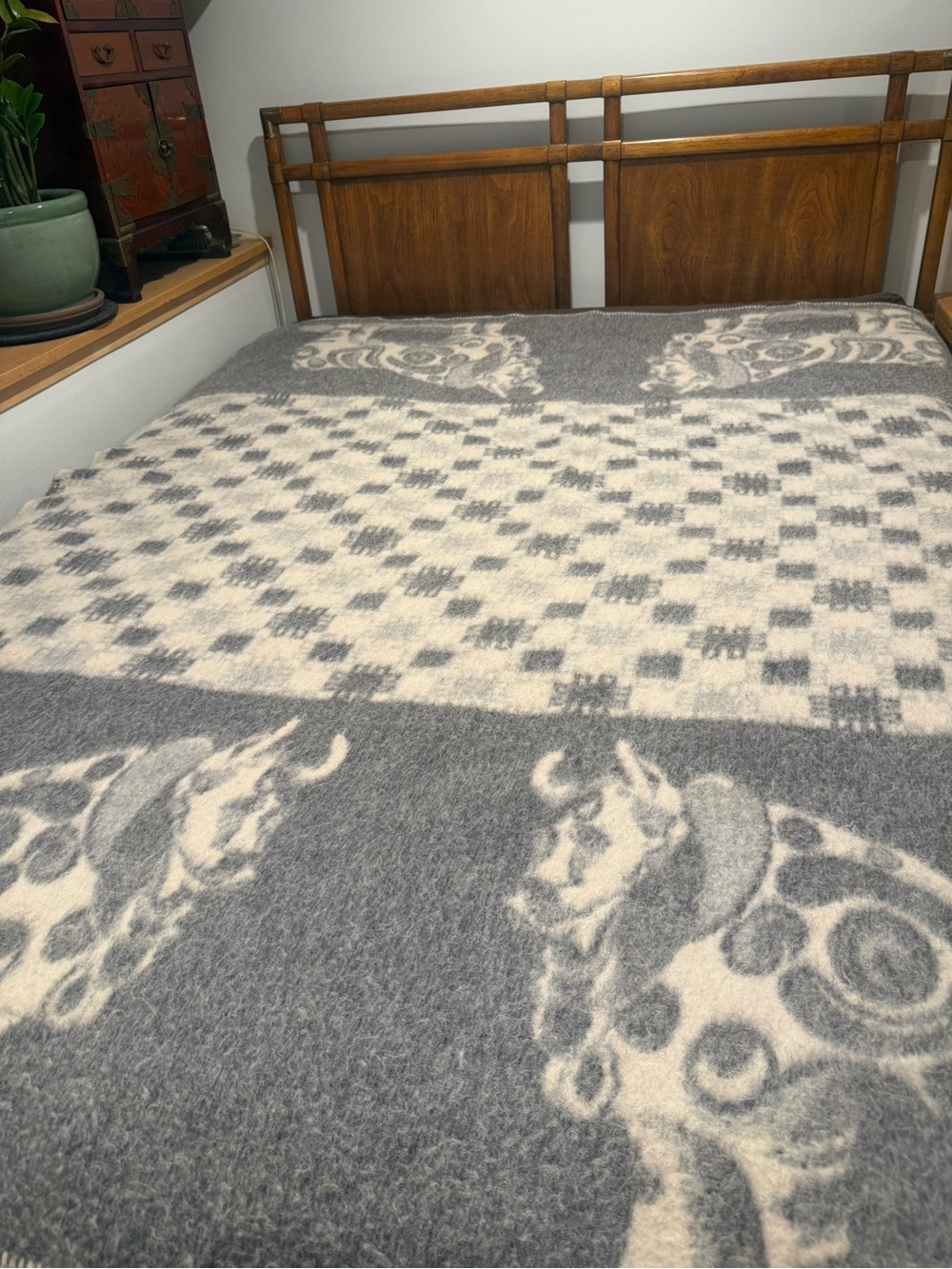 ✨ Rare Vintage INCOLANA Alpaca Wool Blanket Peru Reversible Pucara Bull Motif A+